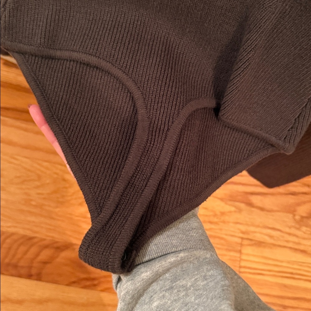 Abercrombie & Fitch Chocolate Long Sleeve Bodysuit - Picture 4 of 6
